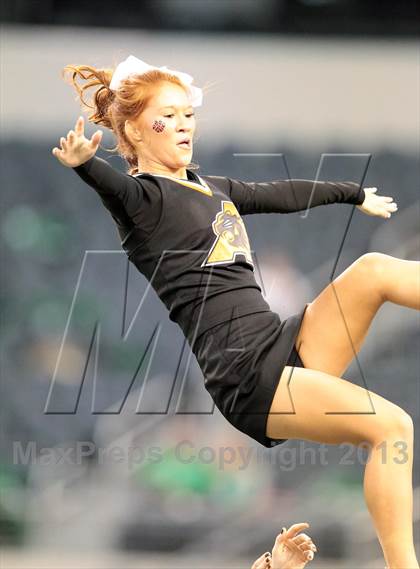 Thumbnail 2 in Brenham vs. Aledo (UIL 4A Division 2 Final) photogallery.