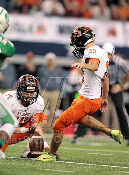 Thumbnail 3 in Brenham vs. Aledo (UIL 4A Division 2 Final) photogallery.