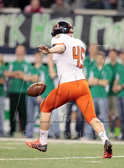 Thumbnail 3 in Brenham vs. Aledo (UIL 4A Division 2 Final) photogallery.