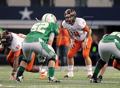Thumbnail 2 in Brenham vs. Aledo (UIL 4A Division 2 Final) photogallery.