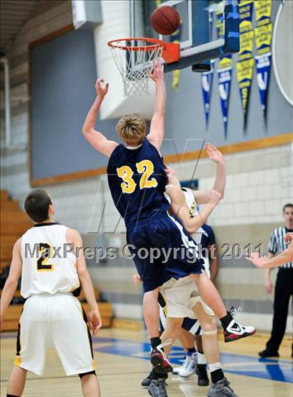 Thumbnail 3 in Del Oro vs Inderkum (Rocklin Holiday Tournament) photogallery.
