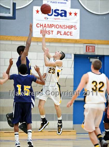 Thumbnail 2 in Del Oro vs Inderkum (Rocklin Holiday Tournament) photogallery.