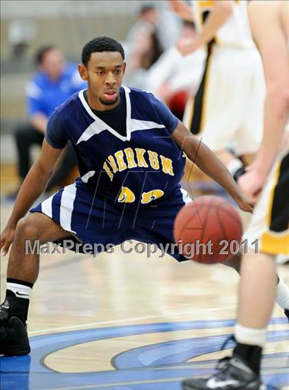 Thumbnail 2 in Del Oro vs Inderkum (Rocklin Holiday Tournament) photogallery.