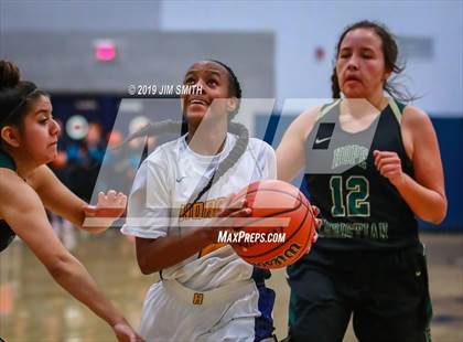 Thumbnail 3 in Hope Christian vs. Highland (Albuquerque Metro Championships) photogallery.