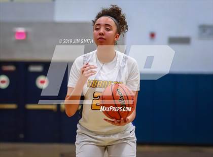 Thumbnail 2 in Hope Christian vs. Highland (Albuquerque Metro Championships) photogallery.