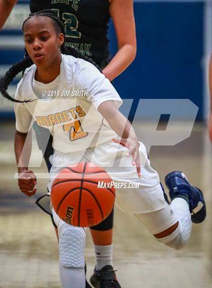 Thumbnail 3 in Hope Christian vs. Highland (Albuquerque Metro Championships) photogallery.