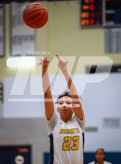 Thumbnail 3 in Hope Christian vs. Highland (Albuquerque Metro Championships) photogallery.