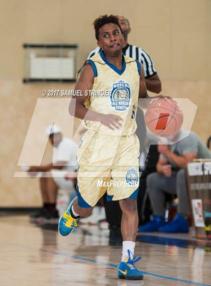 Thumbnail 2 in NorCal Sports All-Star Game (Bay Area vs. Sacramento) photogallery.
