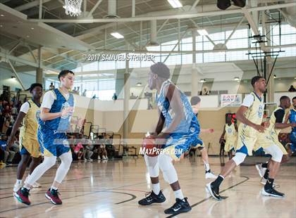 Thumbnail 1 in NorCal Sports All-Star Game (Bay Area vs. Sacramento) photogallery.