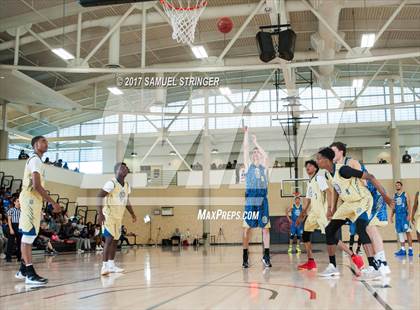 Thumbnail 2 in NorCal Sports All-Star Game (Bay Area vs. Sacramento) photogallery.