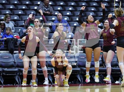 Thumbnail 2 in Dripping Springs vs. Tompkins (UIL 6A Final) photogallery.