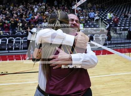 Thumbnail 1 in Dripping Springs vs. Tompkins (UIL 6A Final) photogallery.