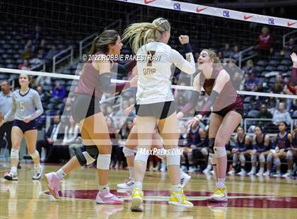 Thumbnail 1 in Dripping Springs vs. Tompkins (UIL 6A Final) photogallery.