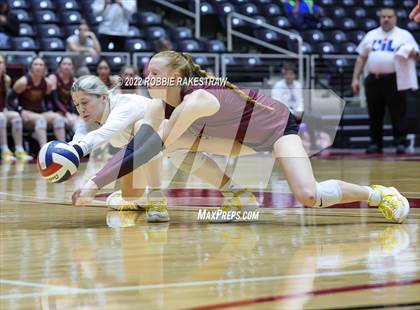 Thumbnail 1 in Dripping Springs vs. Tompkins (UIL 6A Final) photogallery.