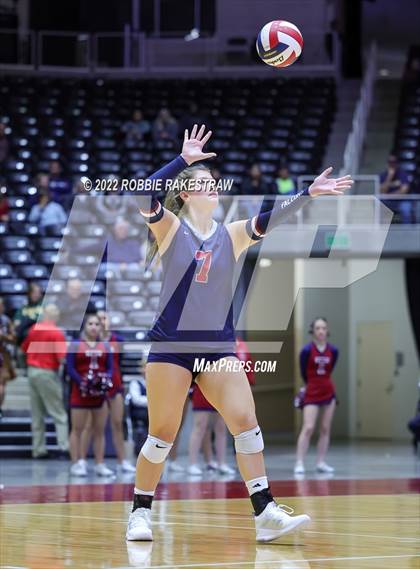 Thumbnail 3 in Dripping Springs vs. Tompkins (UIL 6A Final) photogallery.