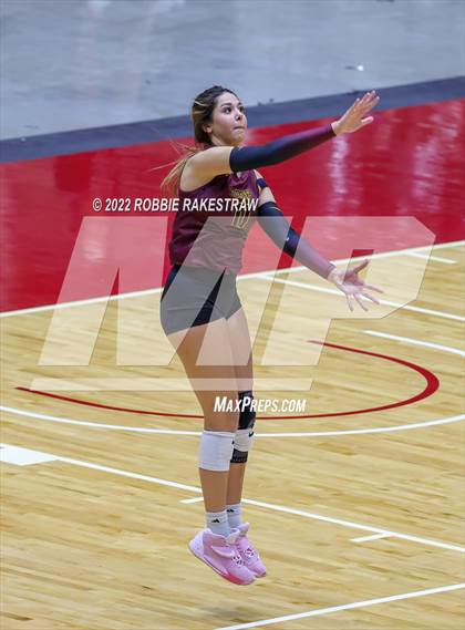 Thumbnail 3 in Dripping Springs vs. Tompkins (UIL 6A Final) photogallery.
