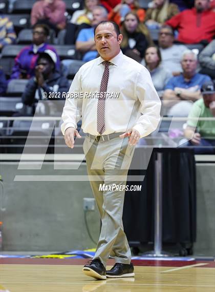 Thumbnail 2 in Dripping Springs vs. Tompkins (UIL 6A Final) photogallery.