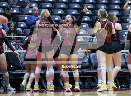 Thumbnail 1 in Dripping Springs vs. Tompkins (UIL 6A Final) photogallery.