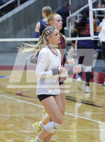 Thumbnail 1 in Dripping Springs vs. Tompkins (UIL 6A Final) photogallery.