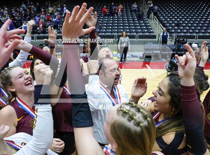 Thumbnail 3 in Dripping Springs vs. Tompkins (UIL 6A Final) photogallery.