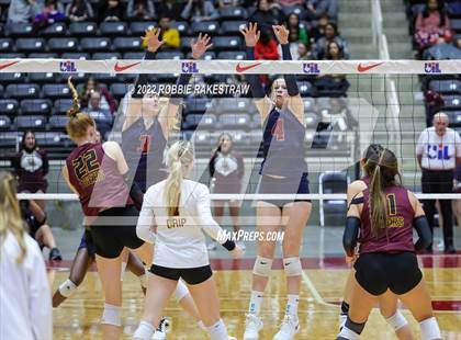 Thumbnail 1 in Dripping Springs vs. Tompkins (UIL 6A Final) photogallery.