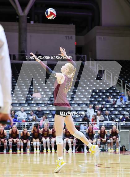 Thumbnail 3 in Dripping Springs vs. Tompkins (UIL 6A Final) photogallery.