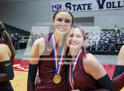 Thumbnail 1 in Dripping Springs vs. Tompkins (UIL 6A Final) photogallery.