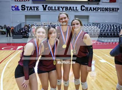 Thumbnail 1 in Dripping Springs vs. Tompkins (UIL 6A Final) photogallery.