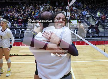 Thumbnail 3 in Dripping Springs vs. Tompkins (UIL 6A Final) photogallery.