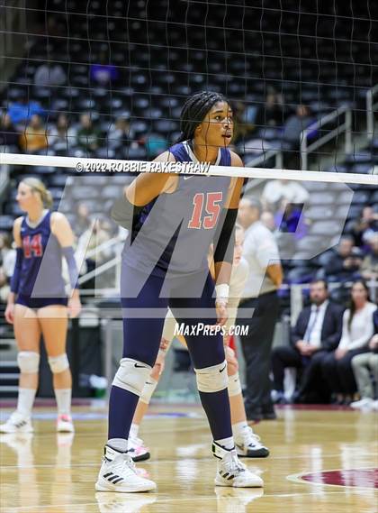 Thumbnail 2 in Dripping Springs vs. Tompkins (UIL 6A Final) photogallery.
