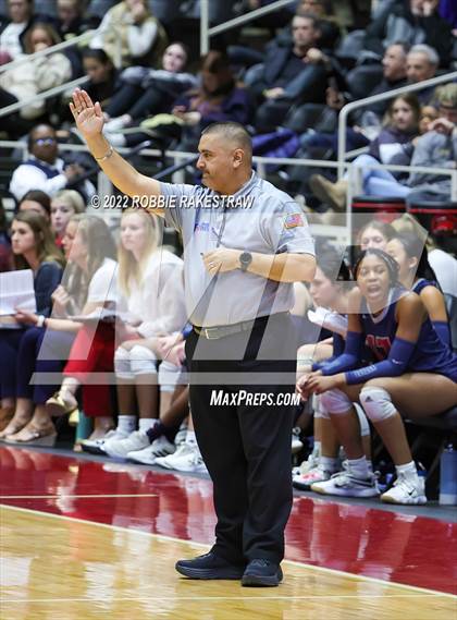 Thumbnail 3 in Dripping Springs vs. Tompkins (UIL 6A Final) photogallery.