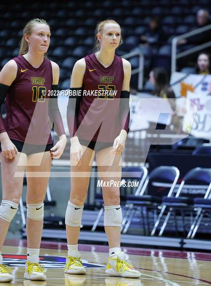Thumbnail 1 in Dripping Springs vs. Tompkins (UIL 6A Final) photogallery.