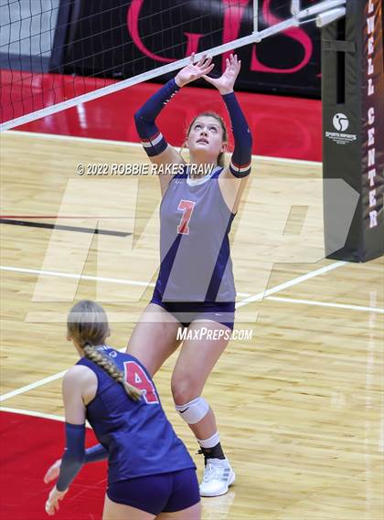 Thumbnail 2 in Dripping Springs vs. Tompkins (UIL 6A Final) photogallery.