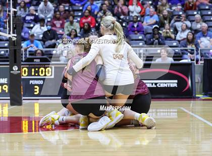 Thumbnail 2 in Dripping Springs vs. Tompkins (UIL 6A Final) photogallery.