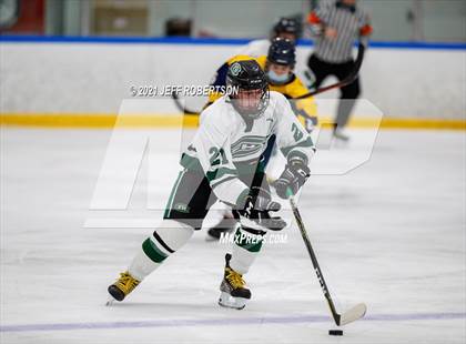 Thumbnail 3 in Forest Hills Central vs. Mattawan (MHSAA D3 Regional 1st Round Playoff) photogallery.