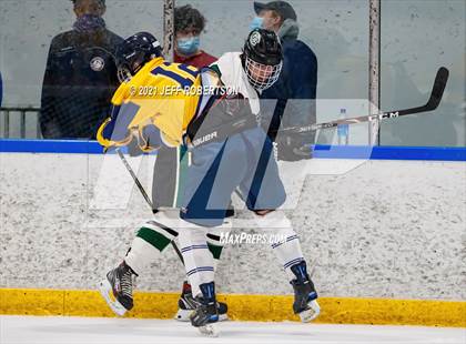 Thumbnail 1 in Forest Hills Central vs. Mattawan (MHSAA D3 Regional 1st Round Playoff) photogallery.