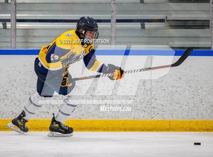Thumbnail 3 in Forest Hills Central vs. Mattawan (MHSAA D3 Regional 1st Round Playoff) photogallery.