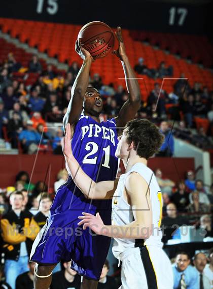 Thumbnail 1 in Piper vs. Andale (KSHSAA 4A  1st Round) photogallery.