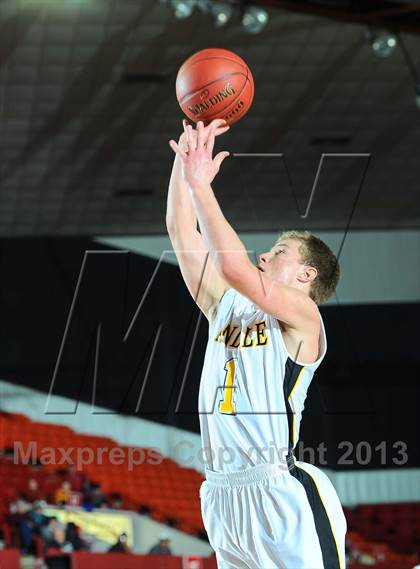 Thumbnail 2 in Piper vs. Andale (KSHSAA 4A  1st Round) photogallery.