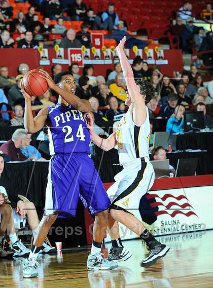 Thumbnail 2 in Piper vs. Andale (KSHSAA 4A  1st Round) photogallery.