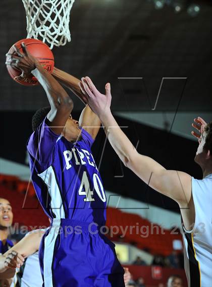 Thumbnail 3 in Piper vs. Andale (KSHSAA 4A  1st Round) photogallery.