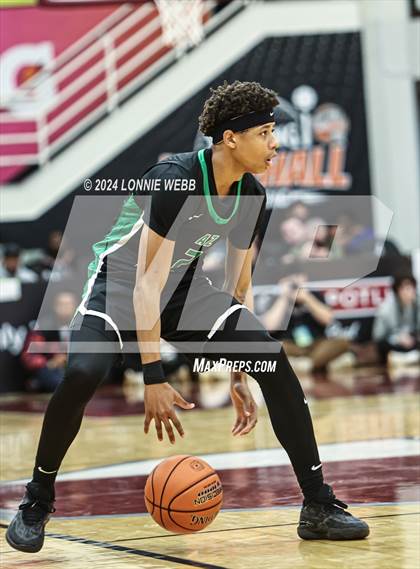 Thumbnail 3 in La Lumiere vs. AZ Compass (Spalding Hoophall Classic) photogallery.