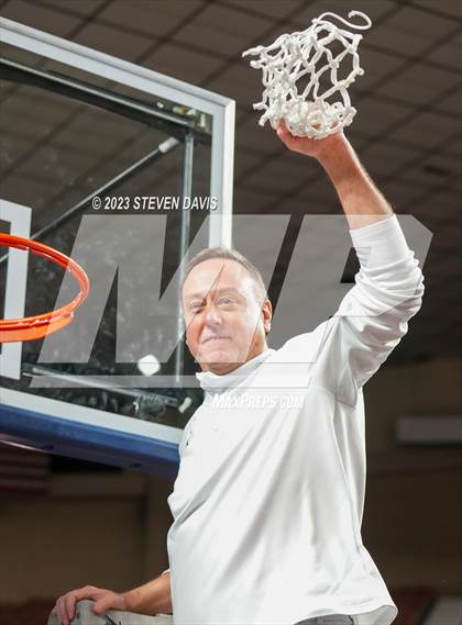 Thumbnail 1 in Sunnyslope vs. Perry (AIA Open Final Awards) photogallery.