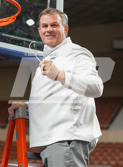 Thumbnail 2 in Sunnyslope vs. Perry (AIA Open Final Awards) photogallery.