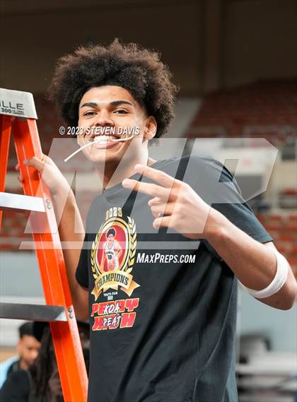 Thumbnail 3 in Sunnyslope vs. Perry (AIA Open Final Awards) photogallery.