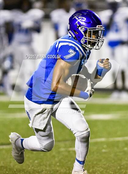Thumbnail 2 in Connally @ Robinson photogallery.