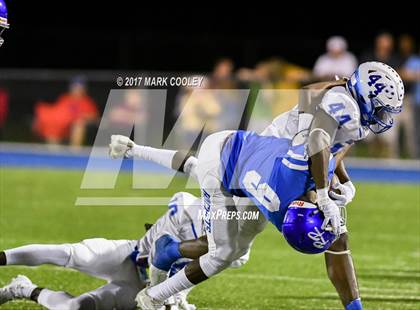 Thumbnail 1 in Connally @ Robinson photogallery.