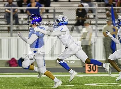 Thumbnail 2 in Connally @ Robinson photogallery.
