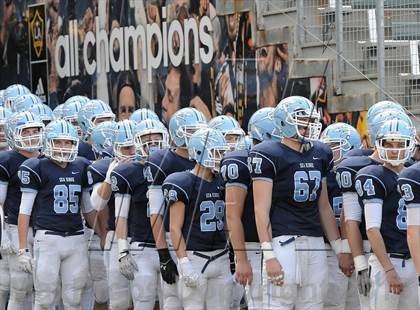 Thumbnail 1 in Corona del Mar vs. Sacred Heart Prep (CIF State D3 Final) photogallery.