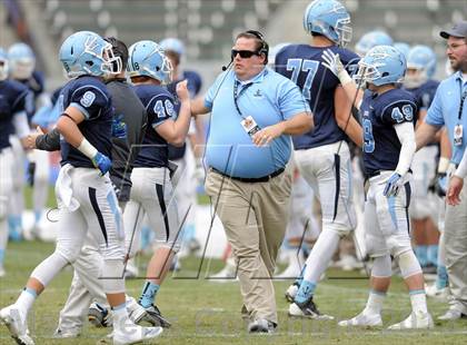 Thumbnail 3 in Corona del Mar vs. Sacred Heart Prep (CIF State D3 Final) photogallery.